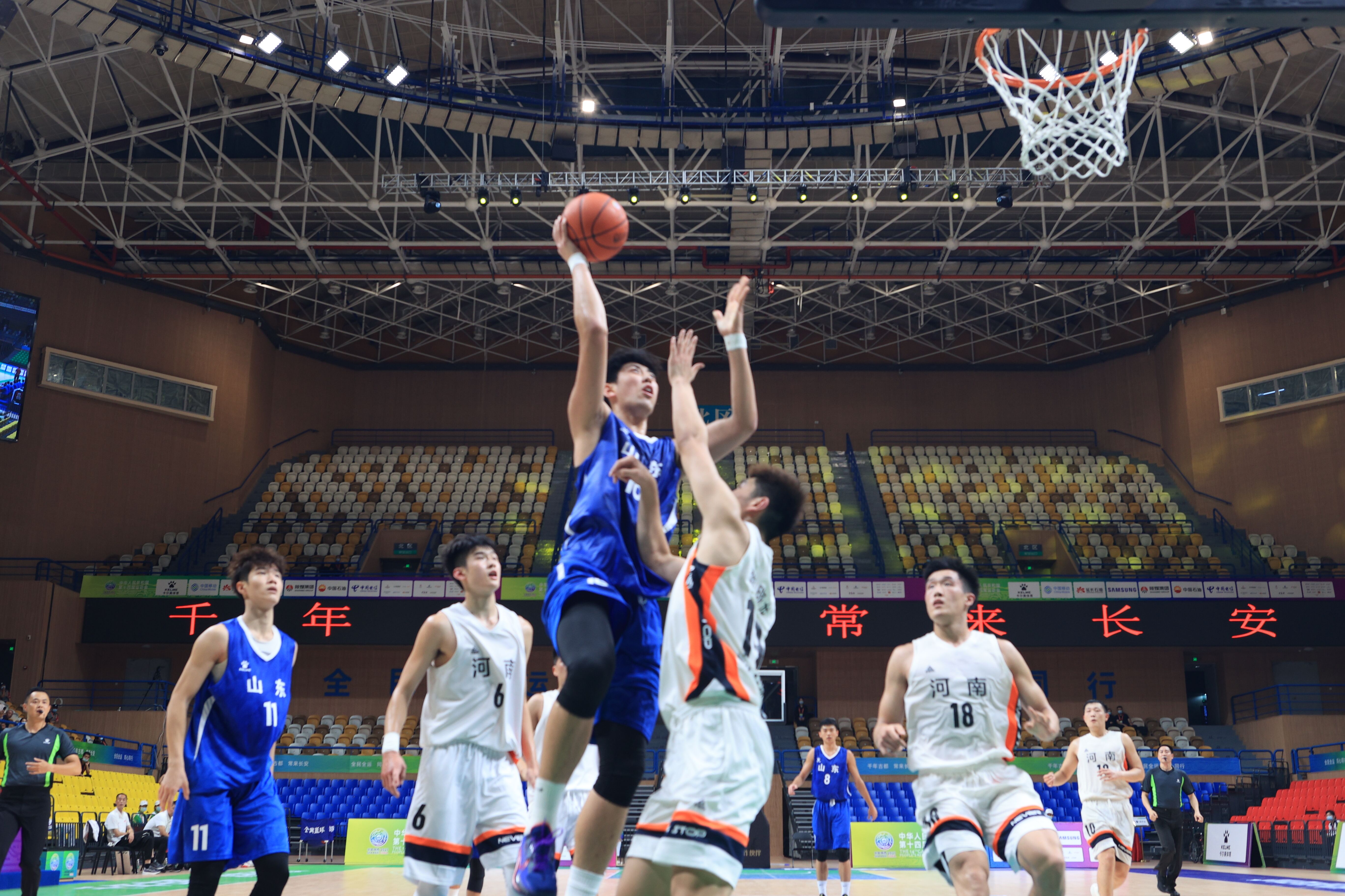 在巴黎迎来 在巴黎迎来